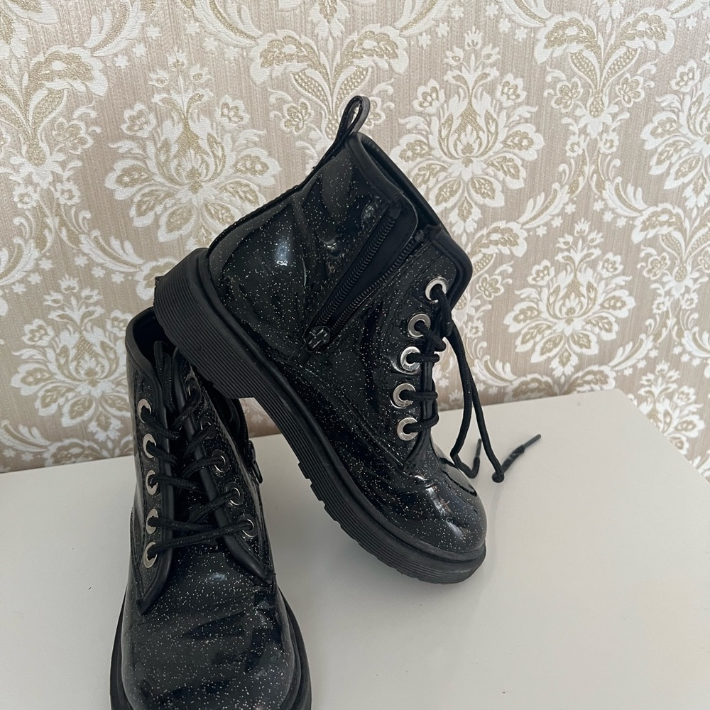 Steve Madden Boots